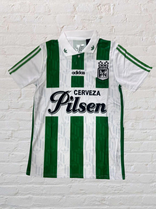 Camiseta Atlético Nacional – Edición Retro Rayas Verdes Cerveza Pilsen